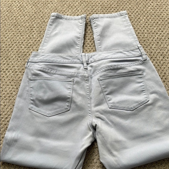 The Limited - Skinny Ankle 678 - Size 4 - Picture 5 of 5